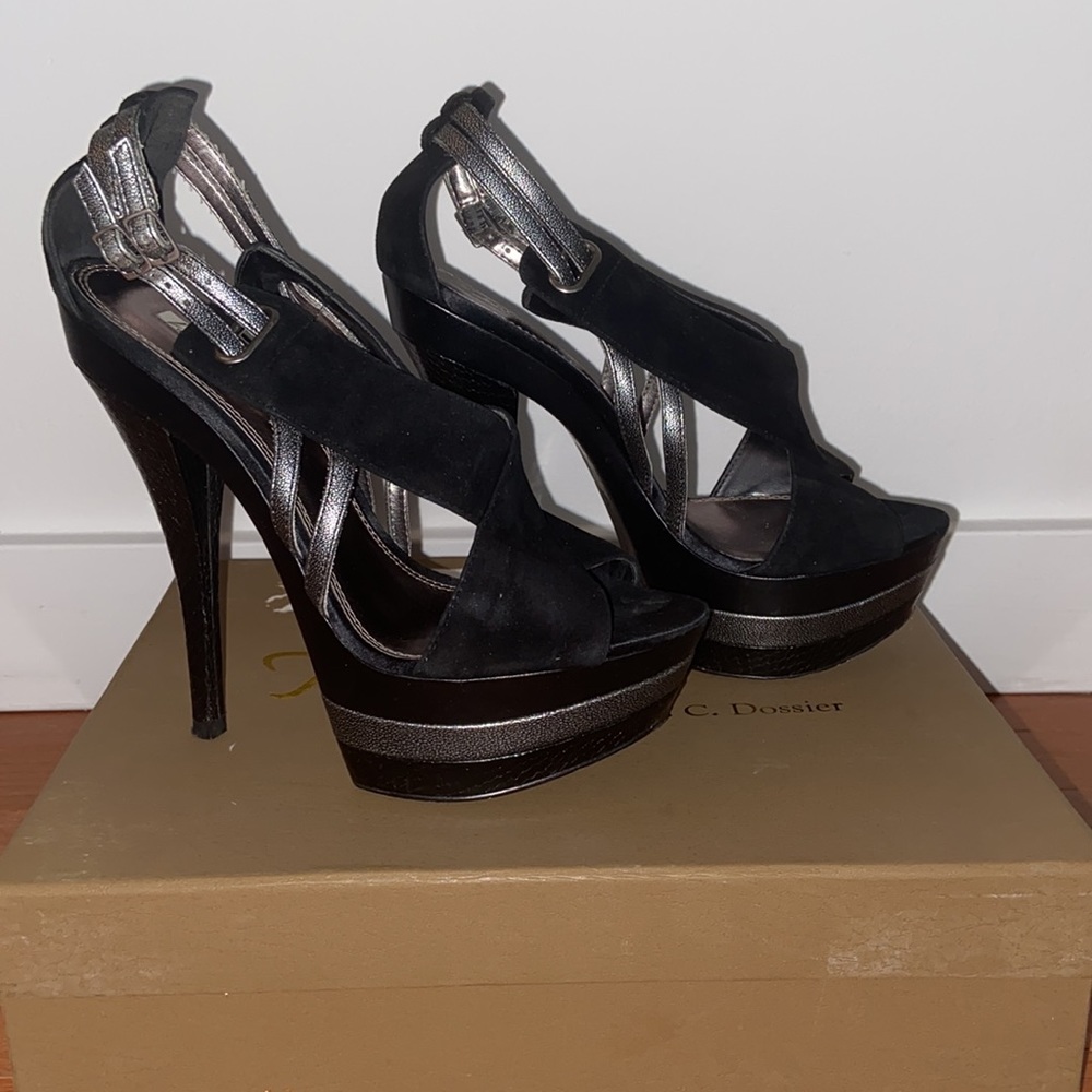 SOLD!!! 
GENTLY USED WILD PLATFORM HEELS SIZE 7